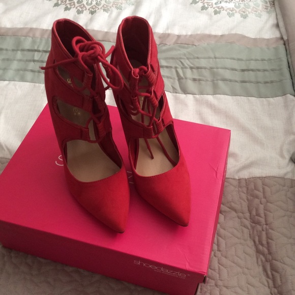 Red bootie heels - Picture 7 of 8